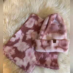 NWOT Brit’s Knits Pink Tie Dye Hat and Infinity Scarf Set
